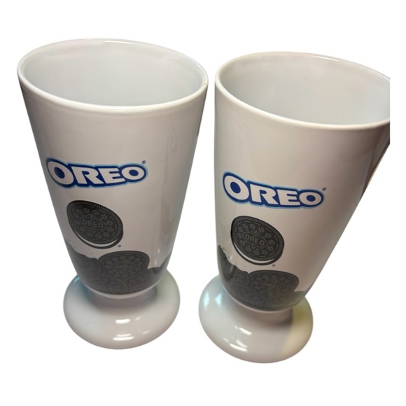 2X Oreo Cookie Ceramic Ice Cream Footed Milkshake Cups 16 oz Glasses set of 2. - Picture 1 of 5